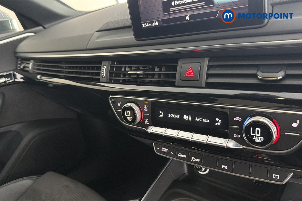 Audi A4 Black Edition Manual Petrol Saloon - Stock Number (1665086) - 12th supplementary image