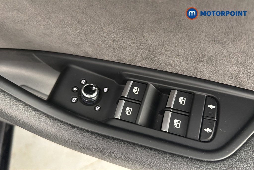 Audi A4 Black Edition Manual Petrol Saloon - Stock Number (1665086) - 19th supplementary image