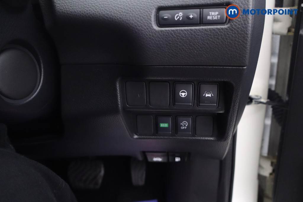 Nissan Qashqai Tekna Automatic Petrol SUV - Stock Number (1665320) - 8th supplementary image