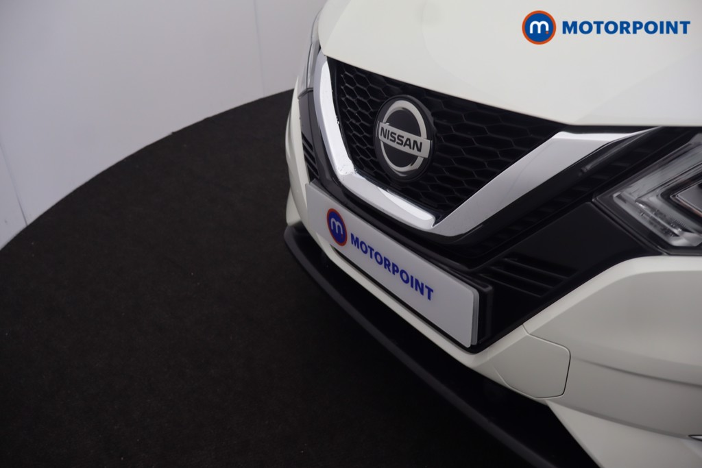 Nissan Qashqai Tekna Automatic Petrol SUV - Stock Number (1665320) - 39th supplementary image