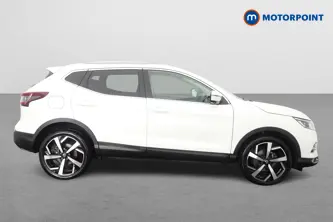Nissan Qashqai Tekna Automatic Petrol SUV - Stock Number (1665320) - Drivers side
