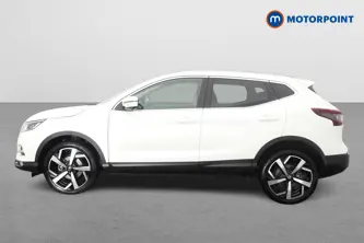 Nissan Qashqai Tekna Automatic Petrol SUV - Stock Number (1665320) - Passenger side