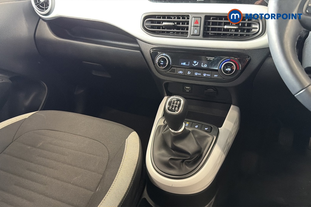 Hyundai I10 Premium Manual Petrol Hatchback - Stock Number (1666861) - 15th supplementary image