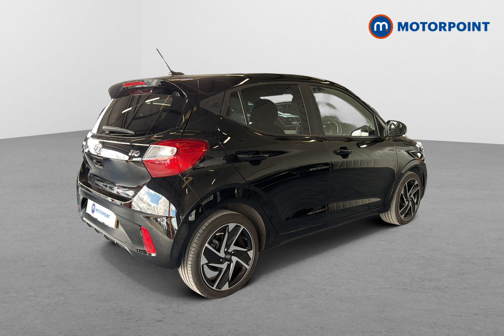 Hyundai I10 Premium Manual Petrol Hatchback - Stock Number (1666861) - Passenger side rear corner