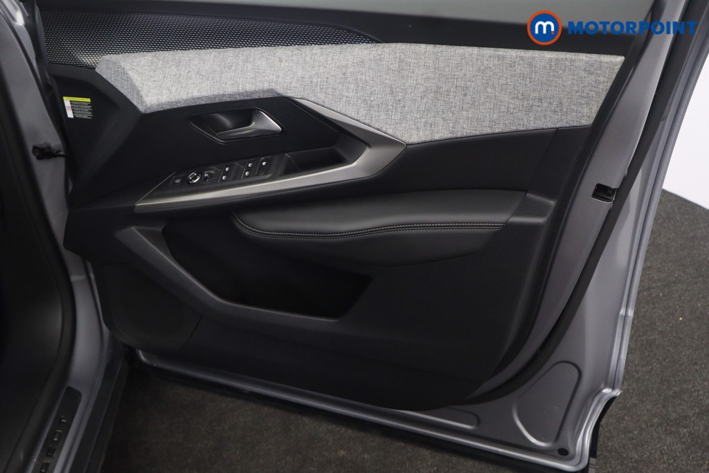 Peugeot 5008 GT Automatic Electric SUV - Stock Number (1666946) - 17th supplementary image
