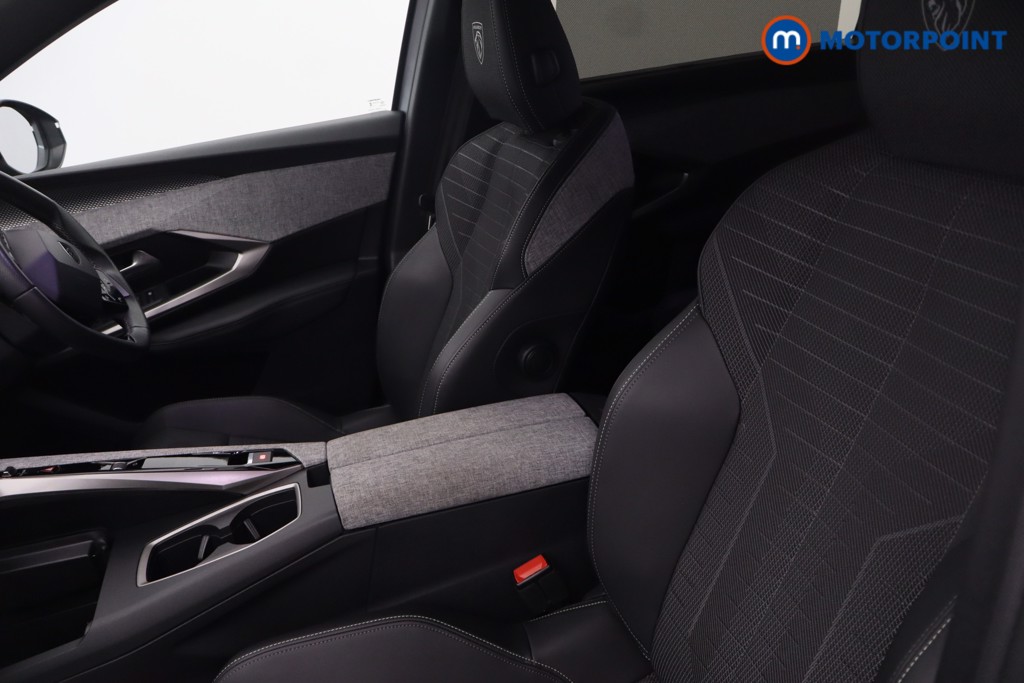 Peugeot 5008 GT Automatic Electric SUV - Stock Number (1666946) - 37th supplementary image