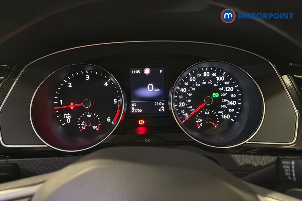 Volkswagen Passat SEL Automatic Diesel Saloon - Stock Number (1667067) - 7th supplementary image