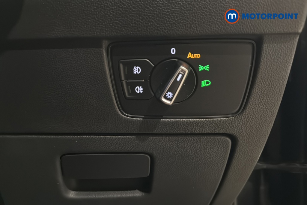Volkswagen Passat SEL Automatic Diesel Saloon - Stock Number (1667067) - 11th supplementary image