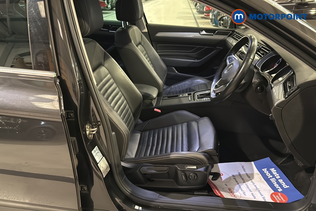 Volkswagen Passat SEL Automatic Diesel Saloon - Stock Number (1667067) - 22nd supplementary image