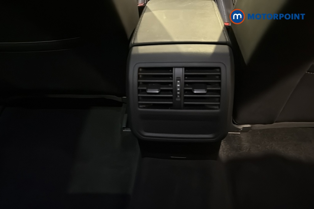 Volkswagen Passat SEL Automatic Diesel Saloon - Stock Number (1667067) - 28th supplementary image
