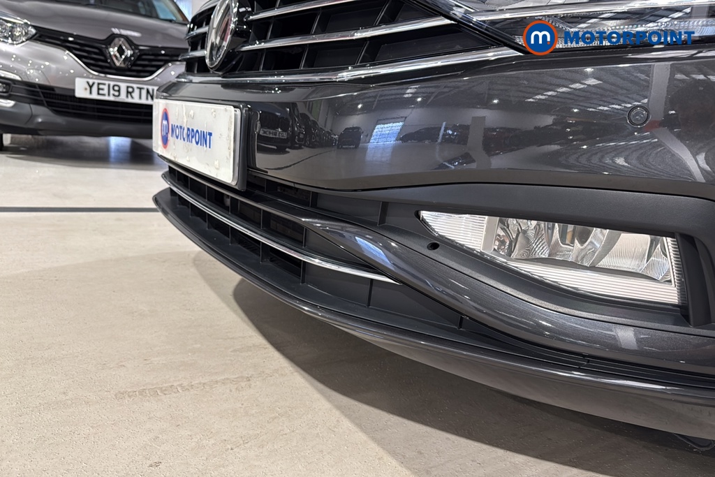 Volkswagen Passat SEL Automatic Diesel Saloon - Stock Number (1667067) - 38th supplementary image