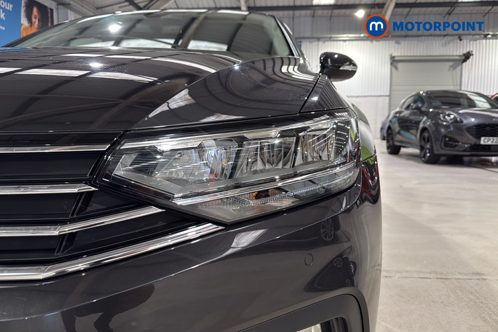 Volkswagen Passat SEL Automatic Diesel Saloon - Stock Number (1667067) - 42nd supplementary image