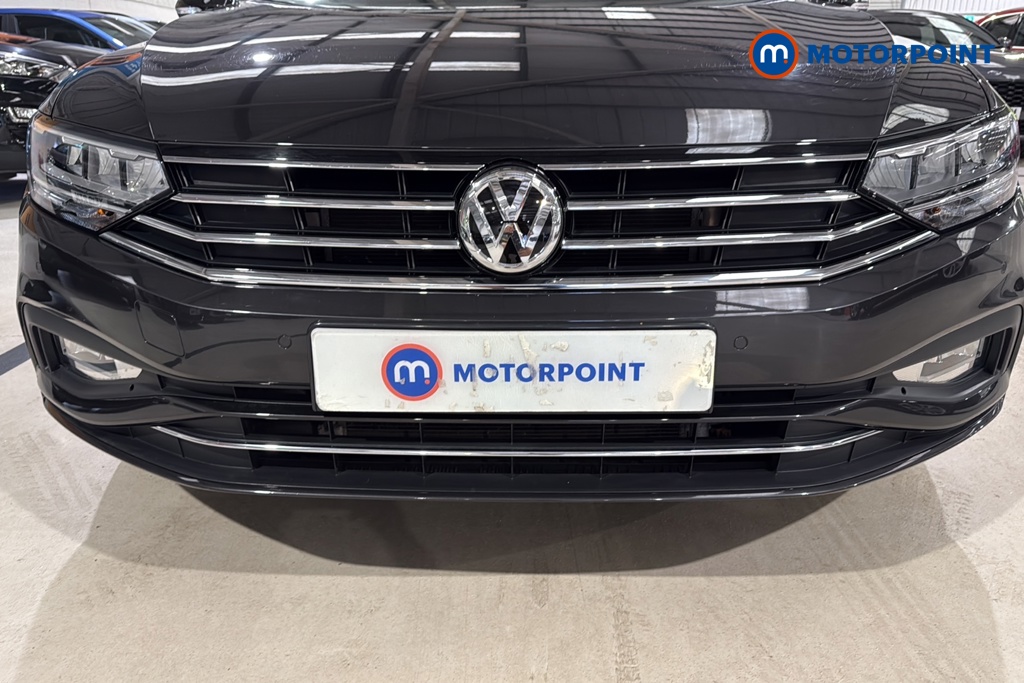 Volkswagen Passat SEL Automatic Diesel Saloon - Stock Number (1667067) - 43rd supplementary image