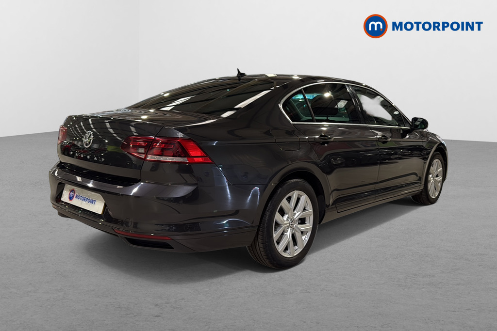 Volkswagen Passat SEL Automatic Diesel Saloon - Stock Number (1667067) - Passenger side rear corner