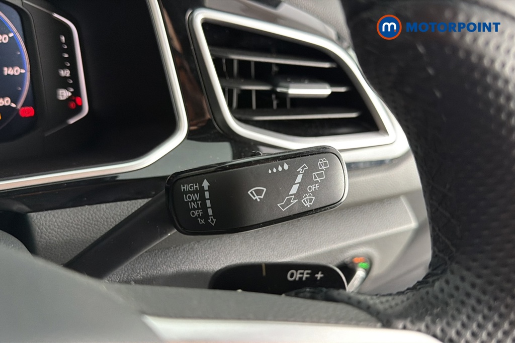 Volkswagen T-Roc R-Line Automatic Petrol SUV - Stock Number (1667111) - 6th supplementary image