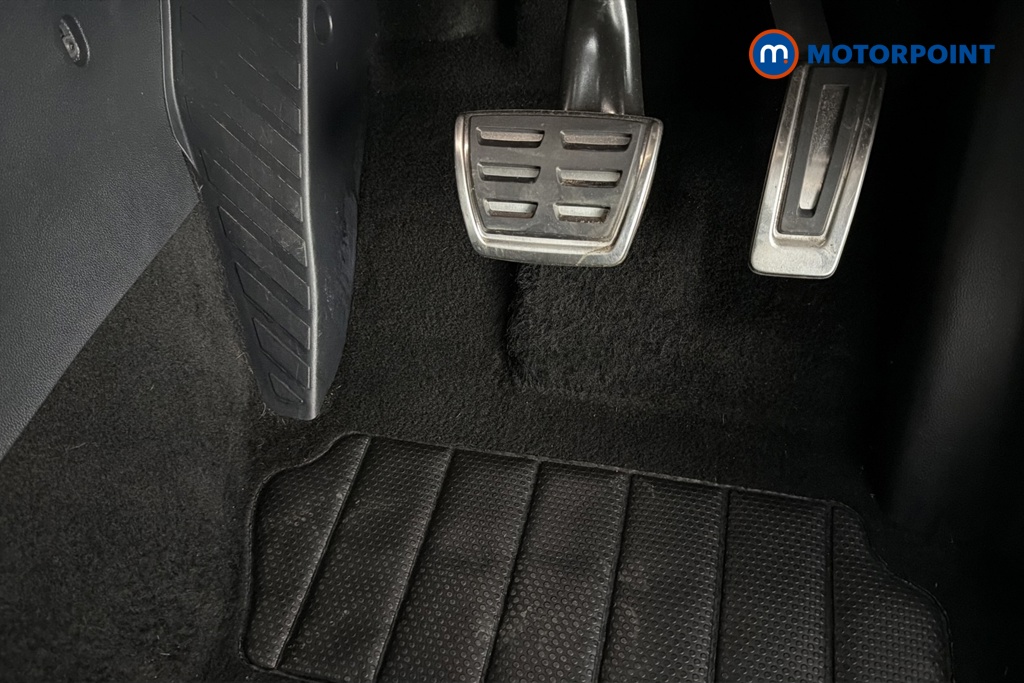 Volkswagen T-Roc R-Line Automatic Petrol SUV - Stock Number (1667111) - 24th supplementary image