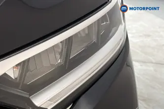 Volkswagen T-Roc R-Line Automatic Petrol SUV - Stock Number (1667111) - 42nd supplementary image