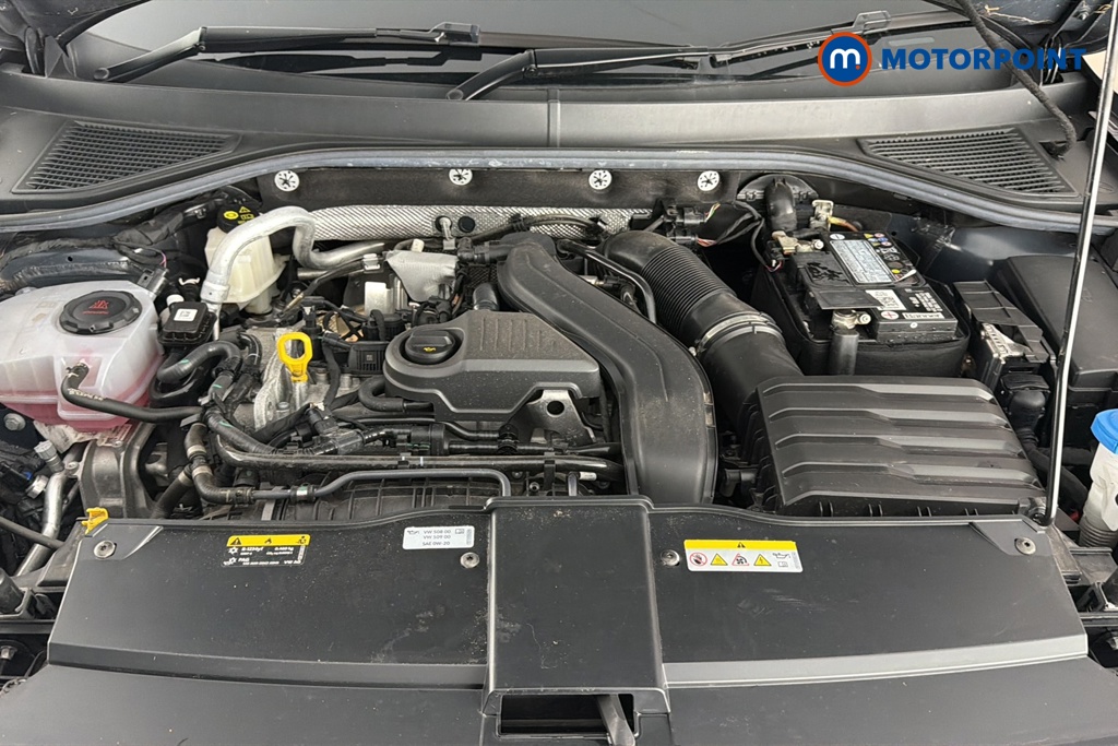 Volkswagen T-Roc R-Line Automatic Petrol SUV - Stock Number (1667111) - 48th supplementary image