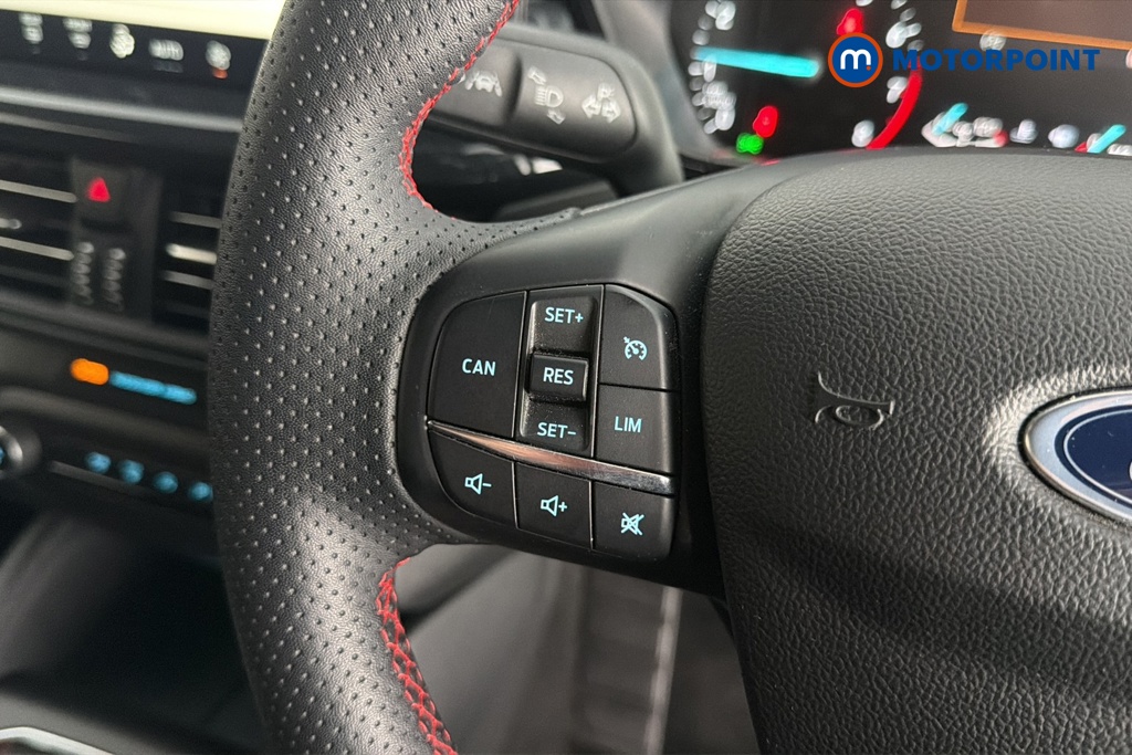 Ford Focus St-Line Manual Petrol Hatchback - Stock Number (1667536) - 4th supplementary image