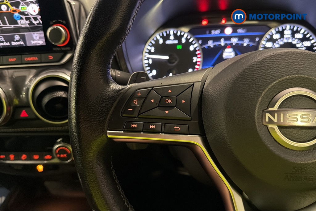 Nissan Juke N-Connecta Automatic Petrol SUV - Stock Number (1668618) - 4th supplementary image