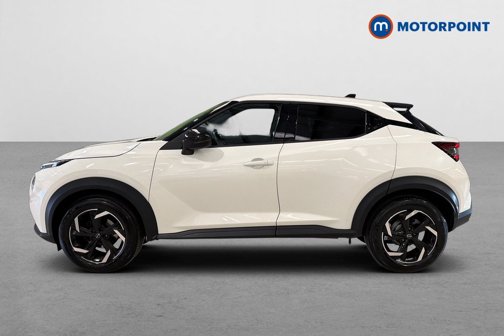 Nissan Juke N-Connecta Automatic Petrol SUV - Stock Number (1668618) - Drivers side