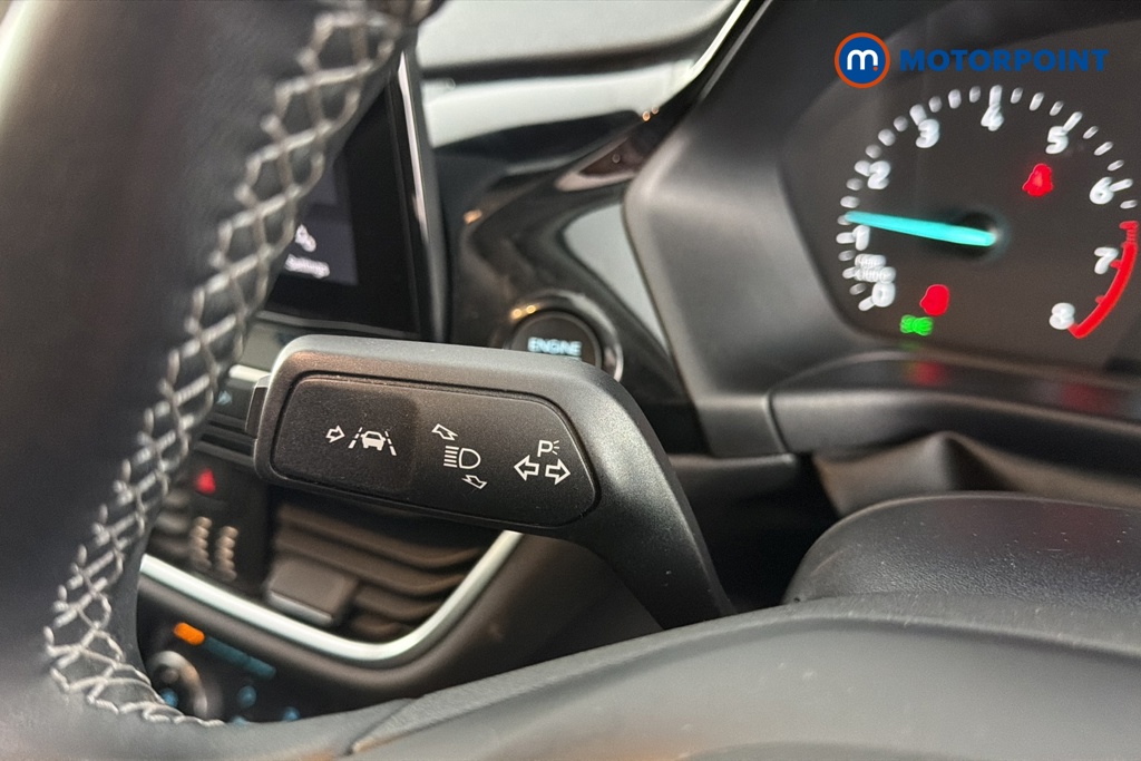Ford Fiesta Titanium Manual Petrol Hatchback - Stock Number (1669176) - 5th supplementary image