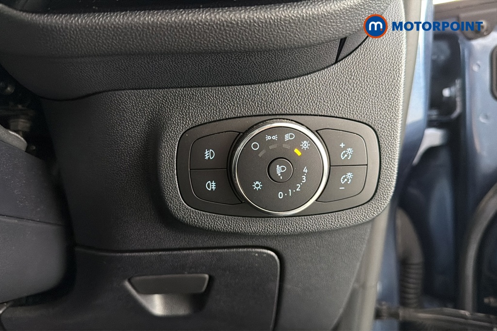 Ford Fiesta Titanium Manual Petrol Hatchback - Stock Number (1669176) - 11th supplementary image