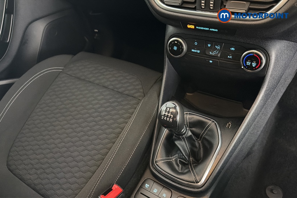Ford Fiesta Titanium Manual Petrol Hatchback - Stock Number (1669176) - 15th supplementary image