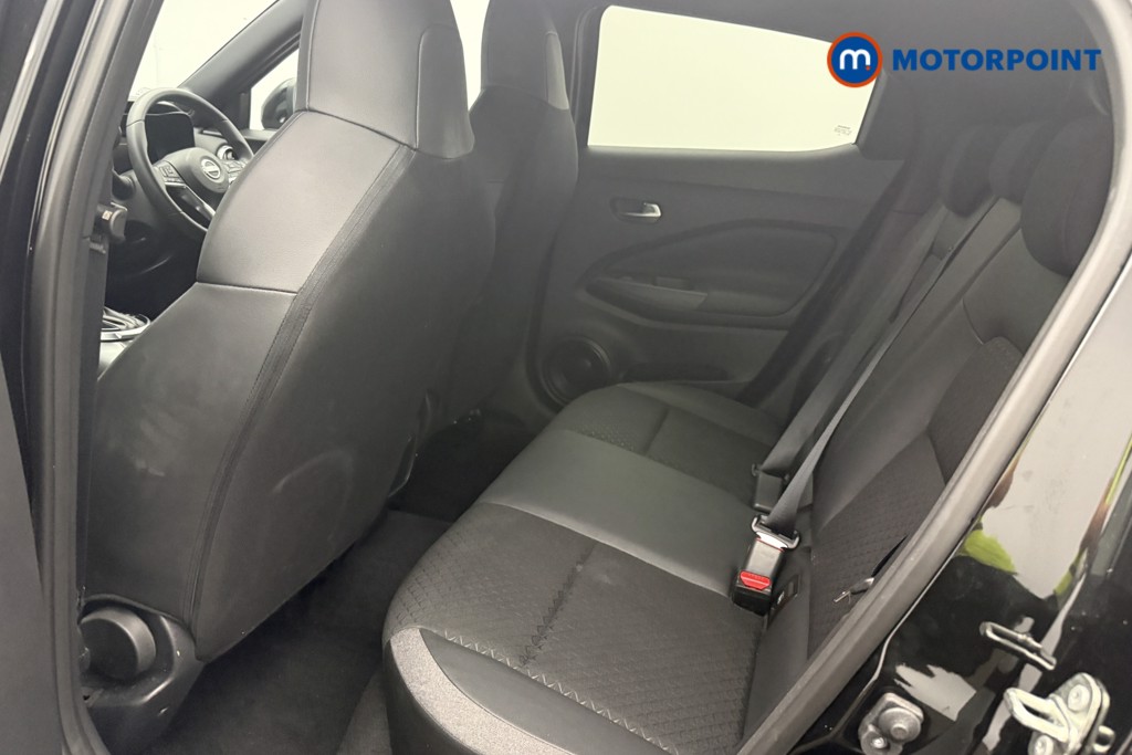 Nissan Juke N-Connecta Automatic Petrol SUV - Stock Number (1669303) - 4th supplementary image