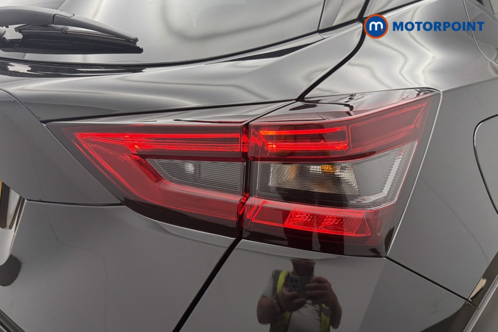 Nissan Juke N-Connecta Automatic Petrol SUV - Stock Number (1669303) - 18th supplementary image