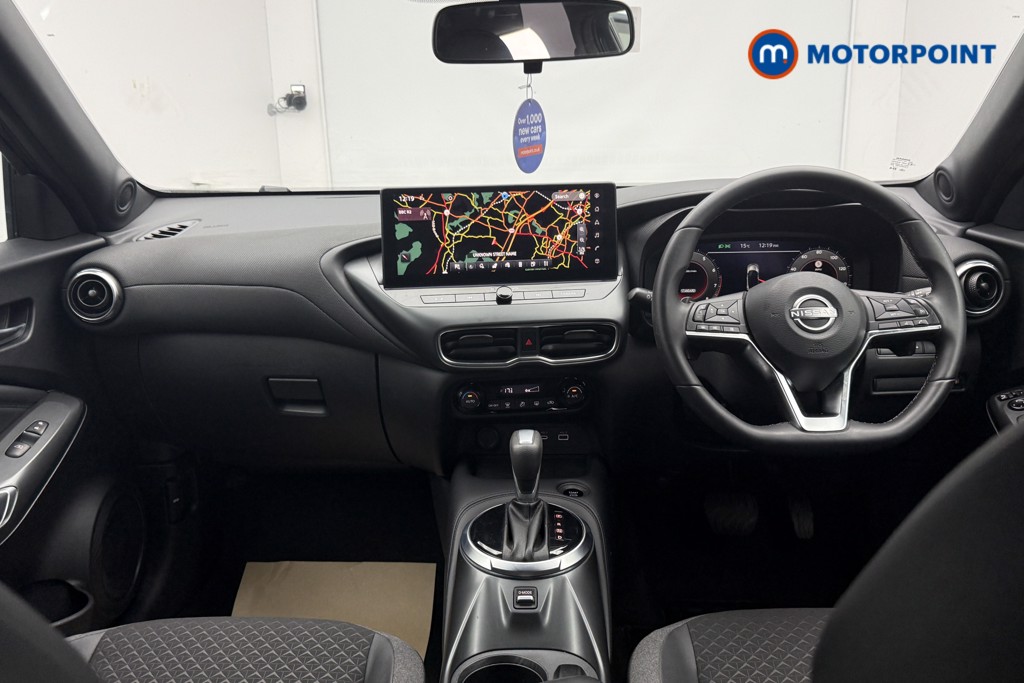 Nissan Juke N-Connecta Automatic Petrol SUV - Stock Number (1669303) - 1st supplementary image