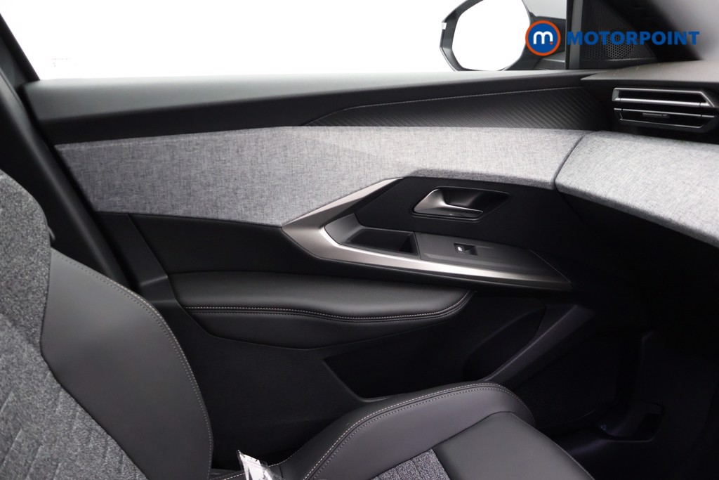 Peugeot 5008 Allure Premium Automatic Petrol SUV - Stock Number (1669328) - 17th supplementary image