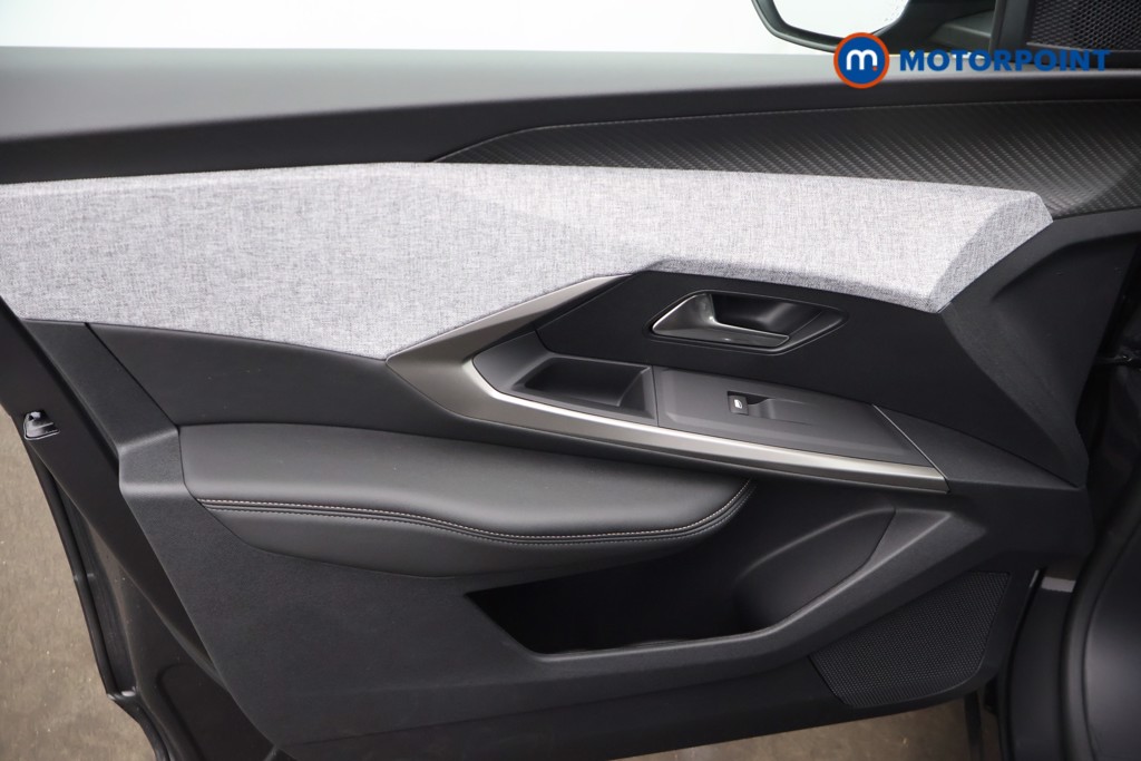 Peugeot 5008 Allure Premium Automatic Petrol SUV - Stock Number (1669328) - 32nd supplementary image