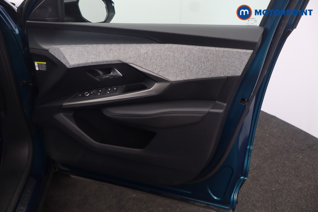 Peugeot 3008 GT Automatic Petrol SUV - Stock Number (1669639) - 16th supplementary image
