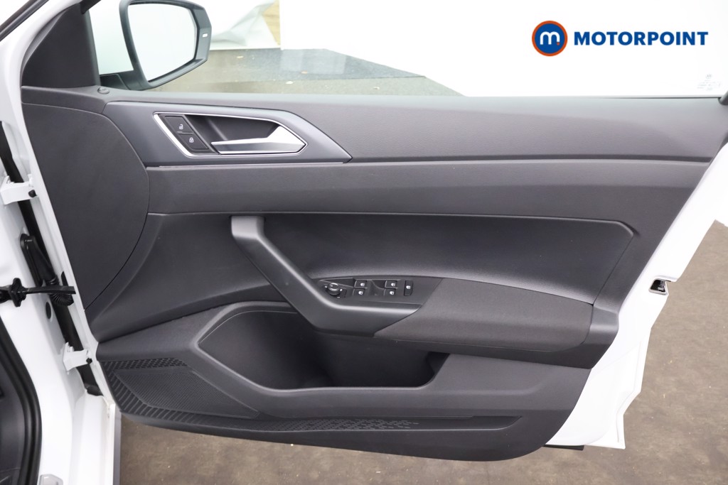 Volkswagen Polo R-Line Automatic Petrol Hatchback - Stock Number (1670143) - 18th supplementary image
