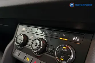 Skoda Karoq Se L Manual Petrol SUV - Stock Number (1670417) - 14th supplementary image