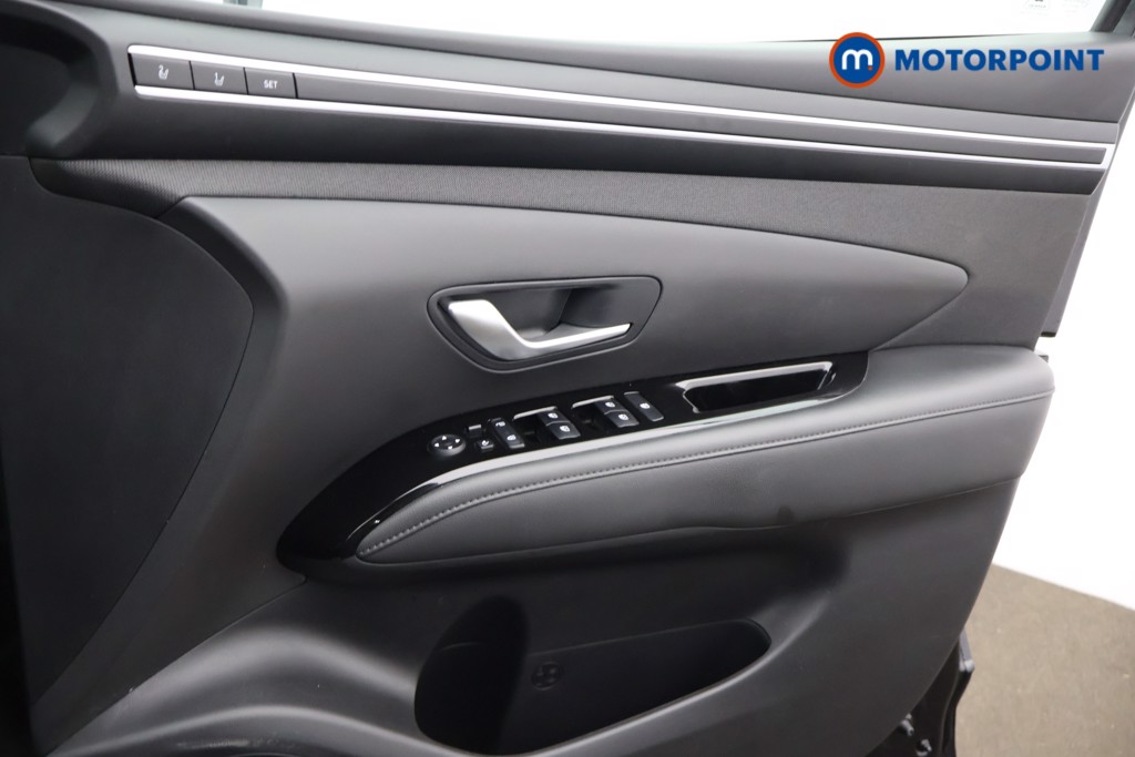 Hyundai Tucson Ultimate Automatic Petrol Plug-In Hybrid SUV - Stock Number (1670437) - 1st supplementary image