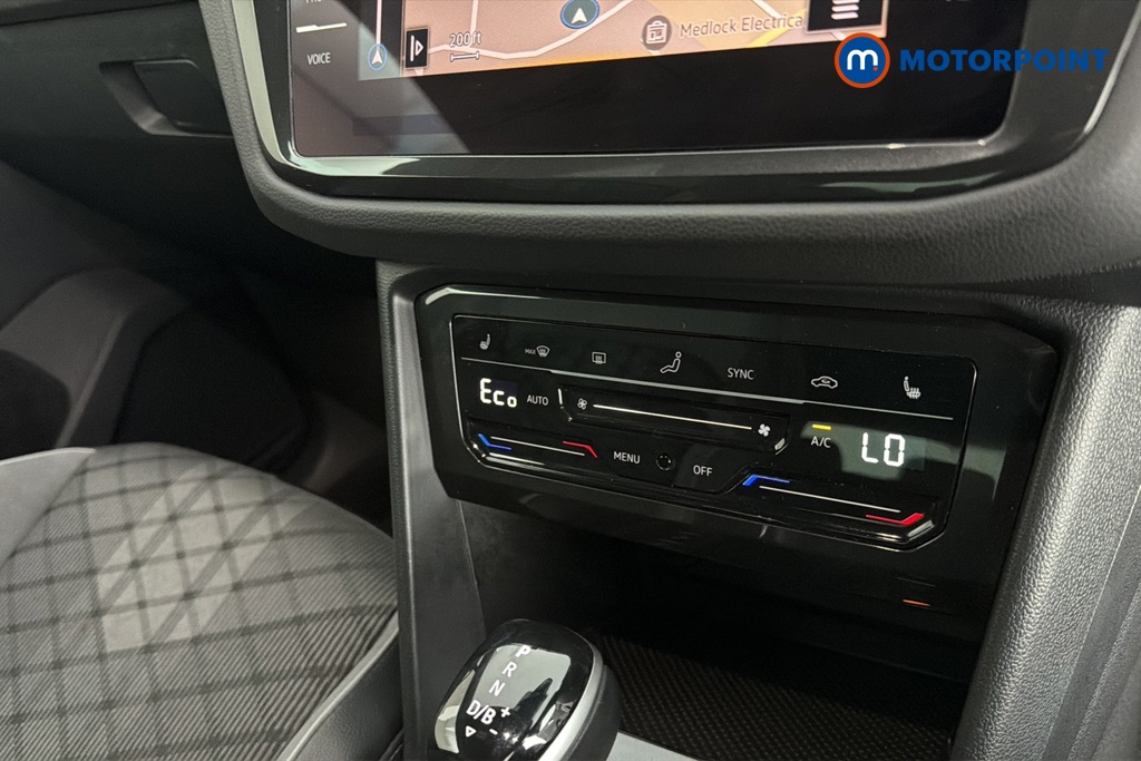 Volkswagen Tiguan R-Line Automatic Petrol Plug-In Hybrid SUV - Stock Number (1670706) - 12th supplementary image