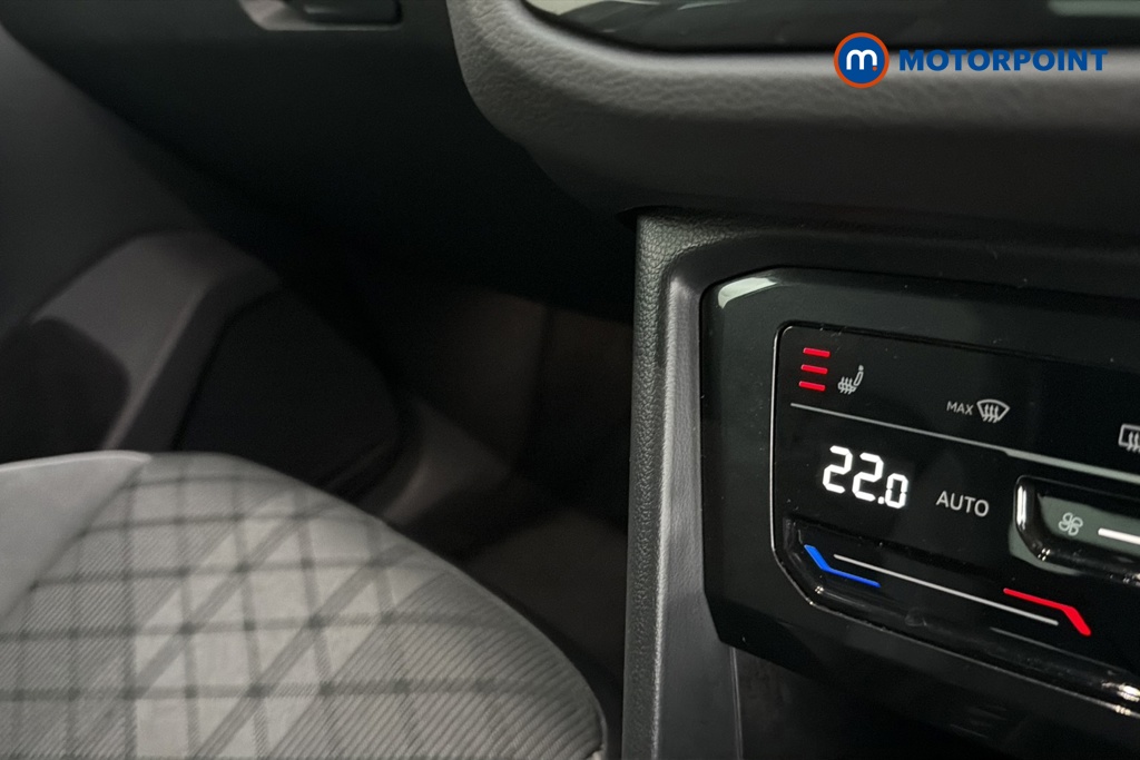 Volkswagen Tiguan R-Line Automatic Petrol Plug-In Hybrid SUV - Stock Number (1670706) - 14th supplementary image