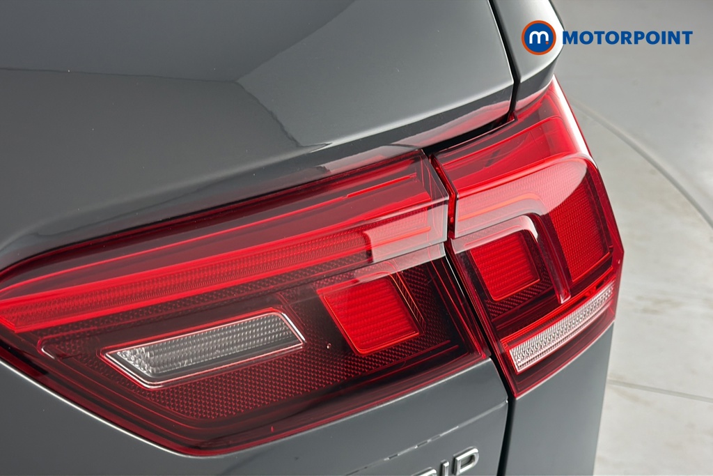Volkswagen Tiguan R-Line Automatic Petrol Plug-In Hybrid SUV - Stock Number (1670706) - 36th supplementary image