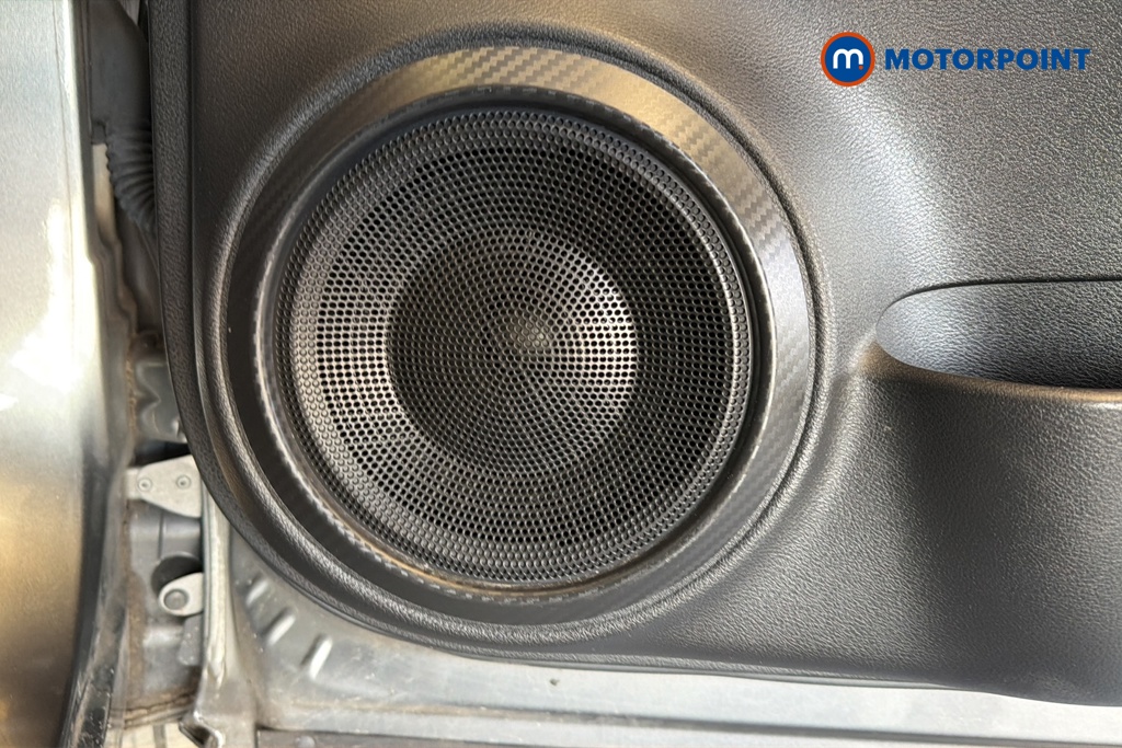 Nissan Juke Tekna Manual Petrol SUV - Stock Number (1670747) - 21st supplementary image