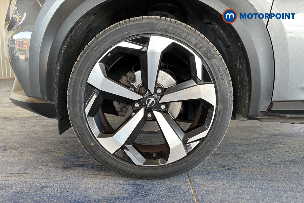 Nissan Juke Tekna Manual Petrol SUV - Stock Number (1670747) - 44th supplementary image