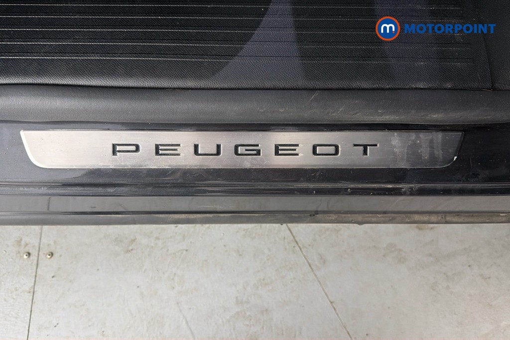 Peugeot 5008 GT Automatic Petrol SUV - Stock Number (1670940) - 27th supplementary image