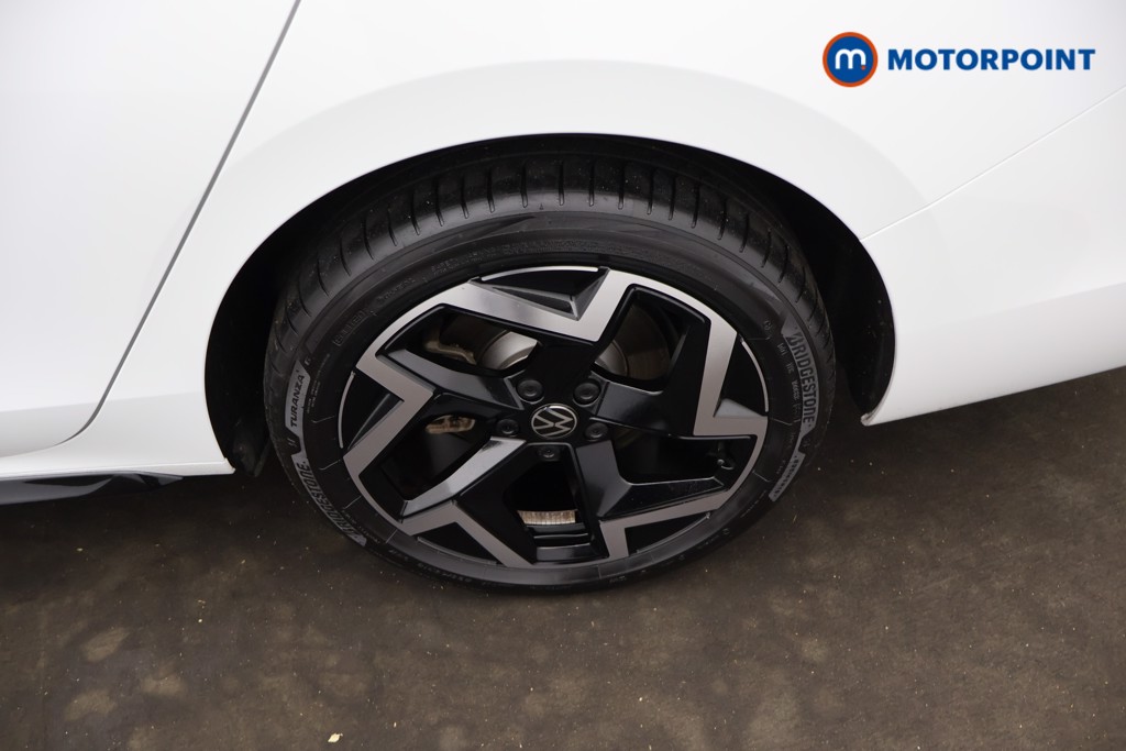 Volkswagen Passat R-Line Automatic Petrol Plug-In Hybrid Estate - Stock Number (1670947) - 2nd supplementary image