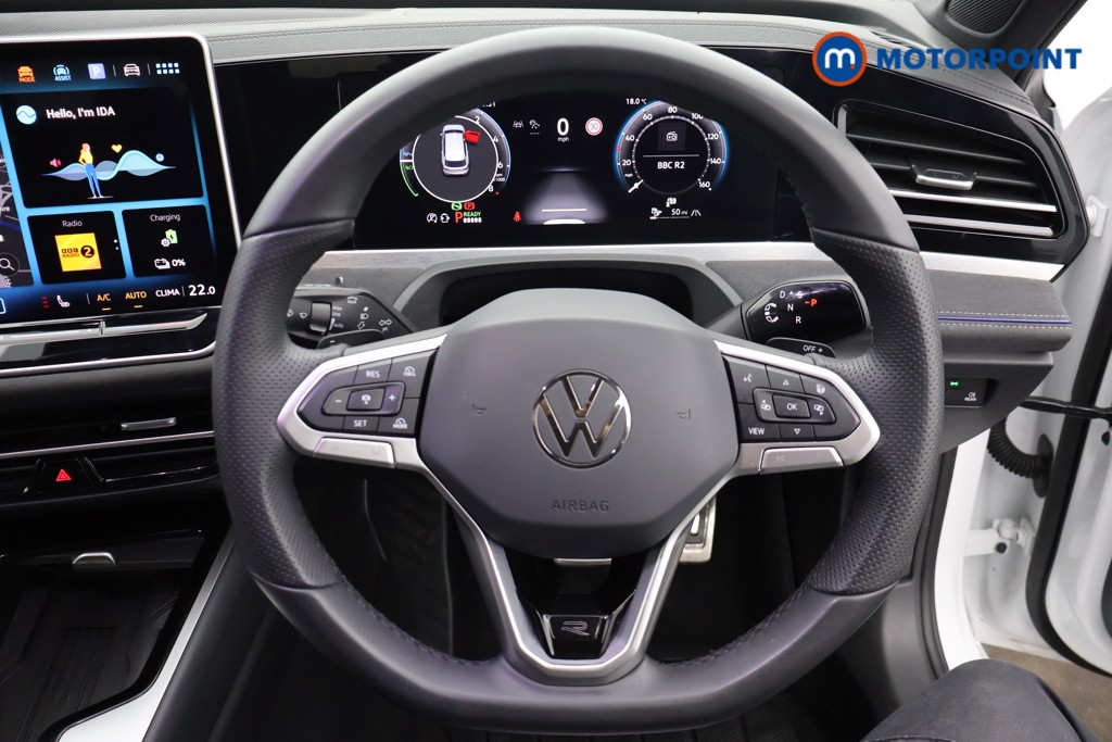 Volkswagen Passat R-Line Automatic Petrol Plug-In Hybrid Estate - Stock Number (1670947) - 5th supplementary image
