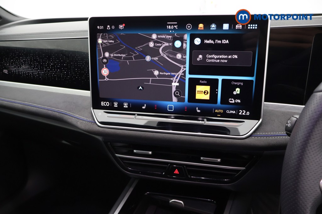 Volkswagen Passat R-Line Automatic Petrol Plug-In Hybrid Estate - Stock Number (1670947) - 11th supplementary image