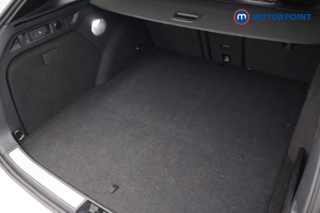 Volkswagen Passat R-Line Automatic Petrol Plug-In Hybrid Estate - Stock Number (1670947) - 26th supplementary image