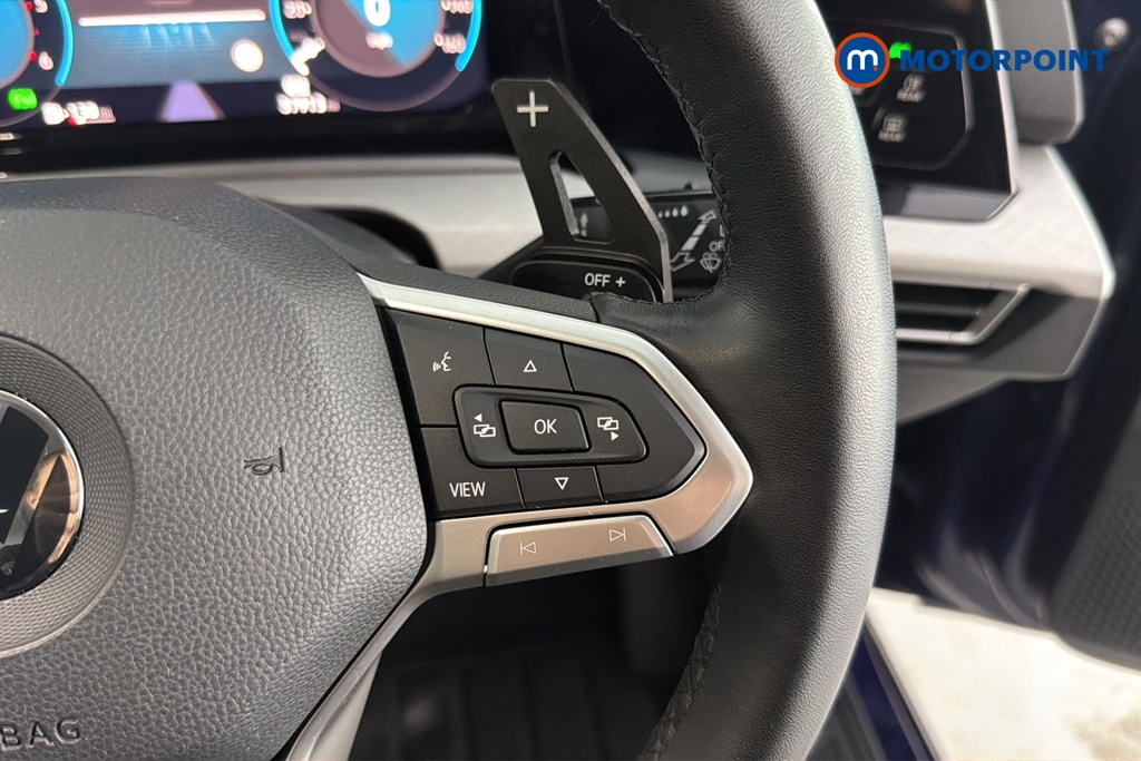 Volkswagen Golf Life Automatic Diesel Hatchback - Stock Number (1671176) - 3rd supplementary image
