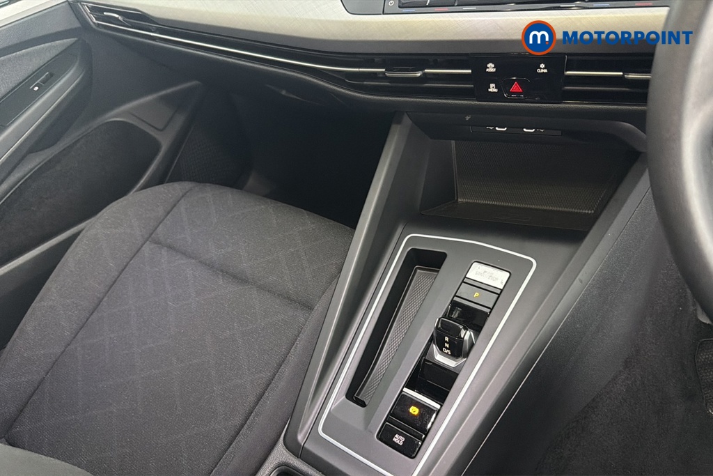 Volkswagen Golf Life Automatic Diesel Hatchback - Stock Number (1671176) - 15th supplementary image
