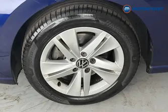 Volkswagen Golf Life Automatic Diesel Hatchback - Stock Number (1671176) - 44th supplementary image